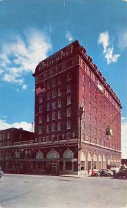 BUTTE, Montana MT   FRIENDLY HOTEL FINLEN  ca1950's  VINTAGE Roadside Postcard