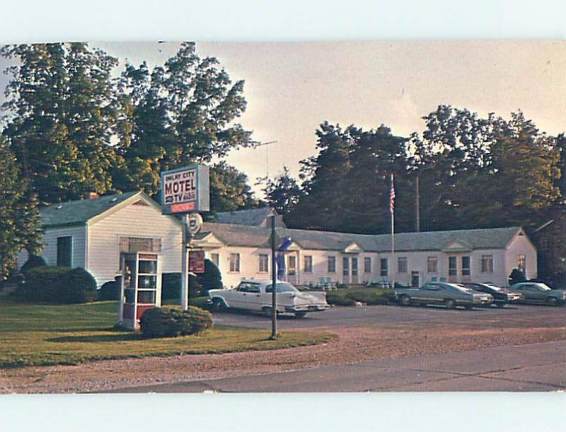 Pre-1980 OLD CARS & IMLAY CITY MOTEL Imlay City Michigan MI ho4402