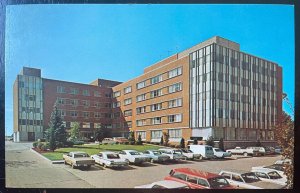 Vintage Postcard 1950's St. Luke's Hospital, Davenport, Iowa (IA)