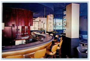Ambassador Motor Hotel Interior View Milwaukee Wisconsin WI Vintage Postcard