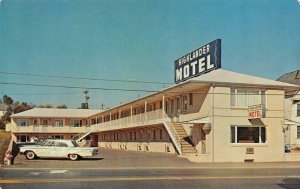 SOMERSET, PA Pennsylvania  HIGHLANDER MOTEL  Roadside  c1960's Chrome Postcard