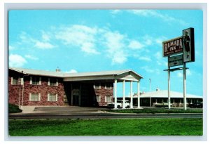 Vintage The Ramada Inn Greenville, Texas. Postcard P90E