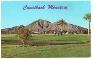 US    PC3124  GOLFING AT CAMELBACK MOUNTAIN, AZ