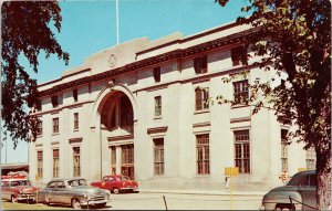 Regina Saskatchewan Canadian Pacific Railway Station CPR CP Depot Postcard E99