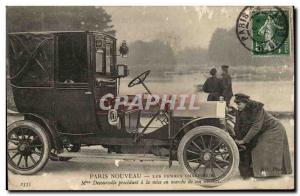 Paris New Old Postcard women drivers Mrs Decourcelle PROCEEDING WITH start up...