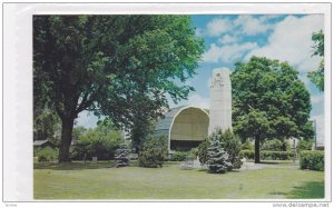 Low Square & Cenotaph , RENFREW , Ontario , Canada , 40-60s