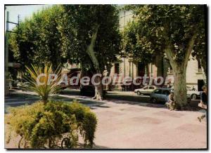 Postcard Modern Marignane Le Cours Mirabeau