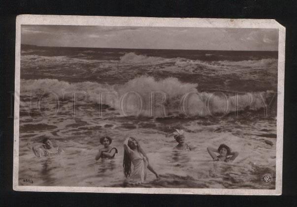 057921 MERMAIDS Ladies LONG HAIR in Water Old PHOTO