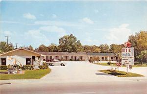 Dixie Motel US 301 Starke Florida Roadside America postcard