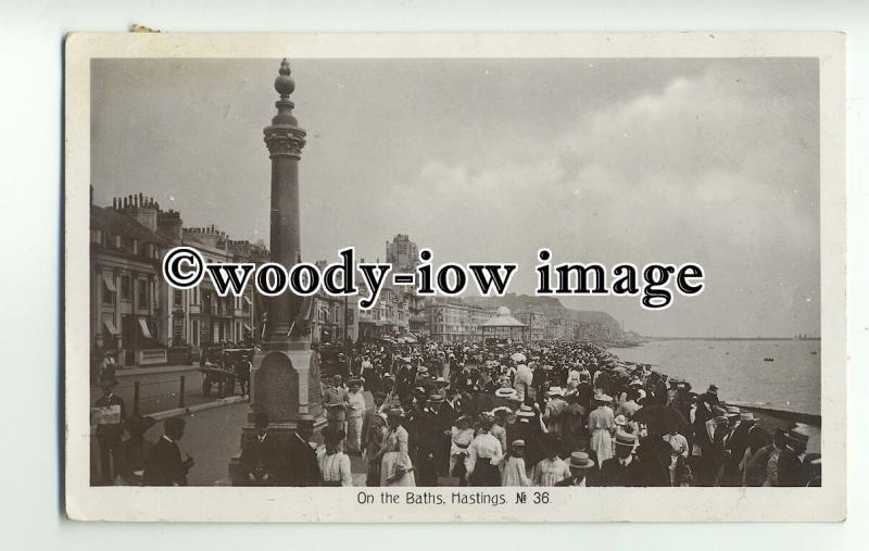 tp8737 - Sussex - Crowds gathering at the Baths c1911, in Hastings- Postcard