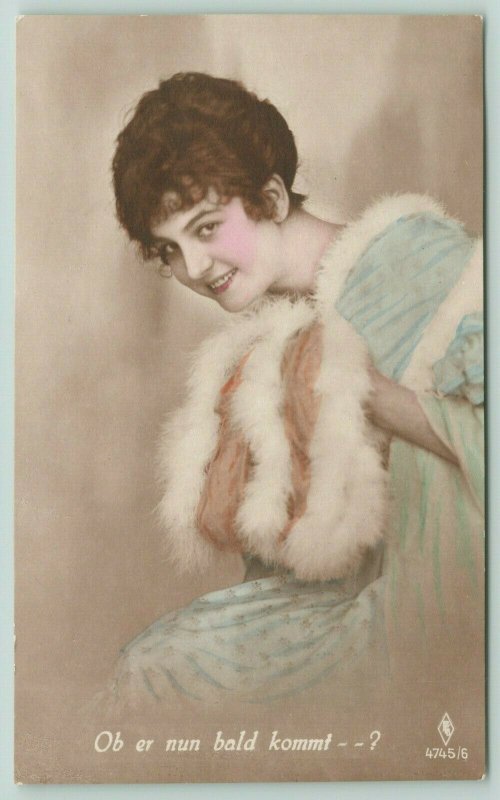 Colorized RPPC 5 German Lovely Lady~Would I Kiss Him?~Ich Kenne Die Männer! 1924 