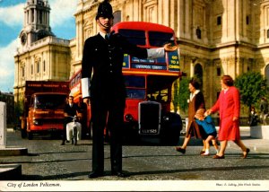 England London Policeman In Full Uniform