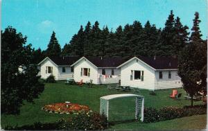 MacLaughlans Lodge & Cottages Stanhope Beach Prince Edward Island Postcard D95