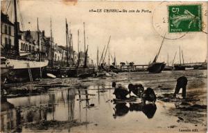 CPA Le CROISIC - Un coin du Port (242578)