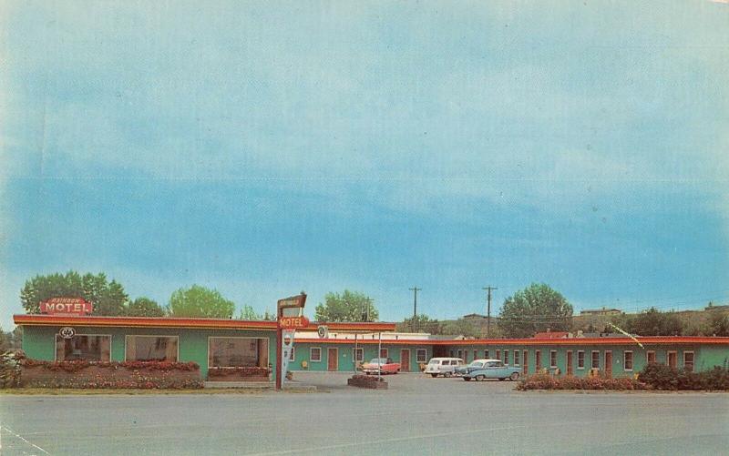 Cody Wyoming birds eye view Rainbow Motel entrance vintage pc Z16157