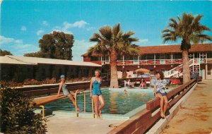 Postcard 1950s Arizona Glendale El Rancho Inn Swimming Pool occupation 23-12312