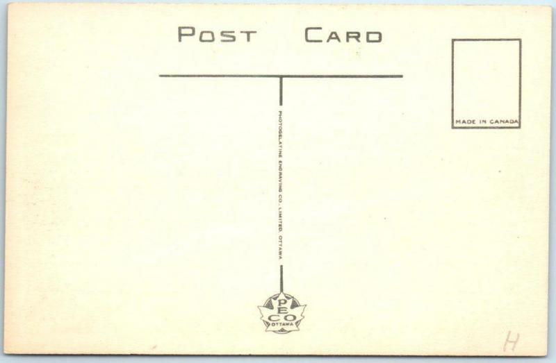 GRAND CASCAPEDIA RIVER, QUEBEC Canada  COVERED BRIDGE    Postcard