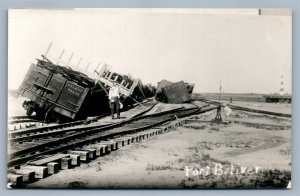 TRAIN WRECK S.T.I. & S.E. RAILROAD ANTIQUE REAL PHOTO POSTCARD RPPC railway