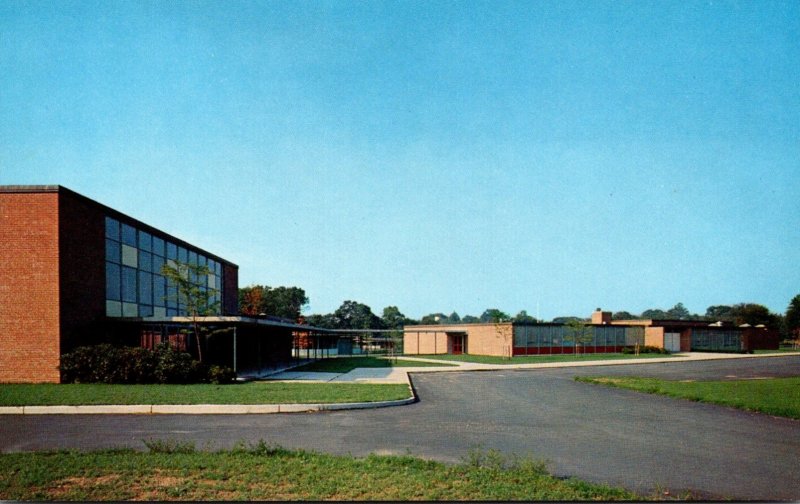 Connecticut Old Saybrook Junior-Senior High School