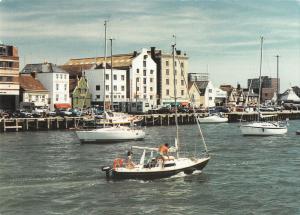 uk5573 the quay poole boats  uk