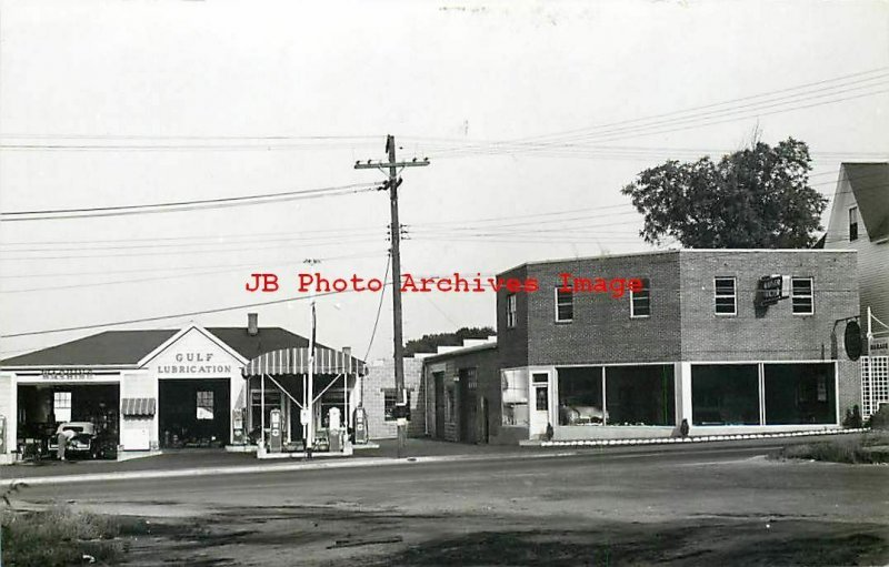 ME, Auburn, Maine, RPPC, Gulf Gas Station, Kaiser Frazer Auto Dealership, Photo