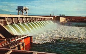 Vintage Postcard McNary Dam Columbia River Between Oregon & Washington