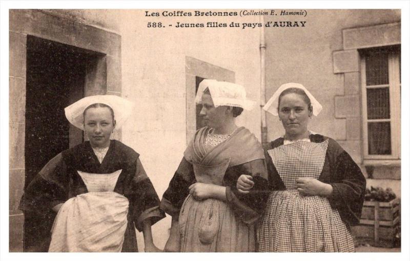 Breton Jeunes Filles de pays, Young country girls