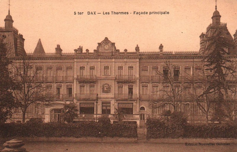 Les Thermes,Façade,Dax,France BIN