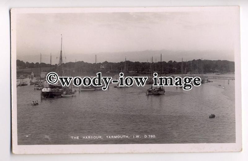 iw0194 - Isle of Wight - Yarmouth Harbour - postcard by Dean