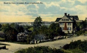 Road to Cape Arundel in Kennebunkport, Maine