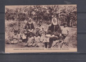 SOLOMON ISLANDS, MISSION des SALOMON SEPTENTRIONALES, NUNS & CHILDREN, c1920.