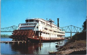USA A Stern Wheeler Docked At Owensboro Kentucky Boat Chrome Postcard 09.04