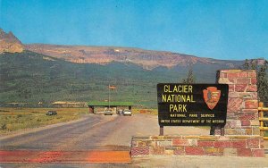 St. Mary Entrance Station GLACIER NATIONAL PARK Montana 1962 Vintage Postcard