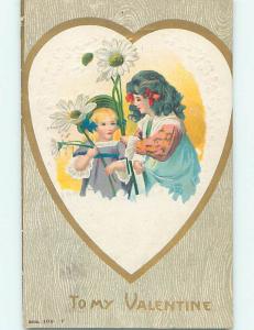 Pre-Linen valentine CUTE GIRL AND LITTLE SISTER HOLD LARGE DAISY FLOWERS HJ2553