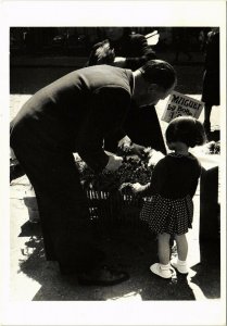 CPM WILLY RONIS, MUGUET, PARIS 1951 (d2054)