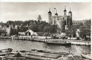 London Postcard - Tower of London - Real Photograph - TZ1879