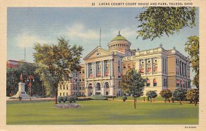 Lucas County Courthouse Park Toledo, Ohio USA