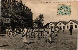 CPA MILITAIRE Chartres-Cour de la Caserne Marceau (316718)