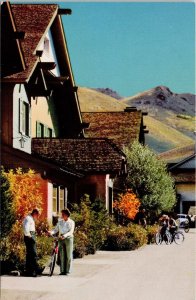 Challenger Inn Sun Valley ID Idaho USA Union Pacific Railroad Postcard H50