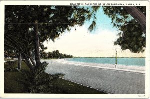 Postcard BEACH SCENE Tampa Florida FL AI2574