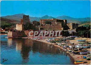 Modern Postcard Collioure Pyrenees Orientales port famous Catalan View Chateau