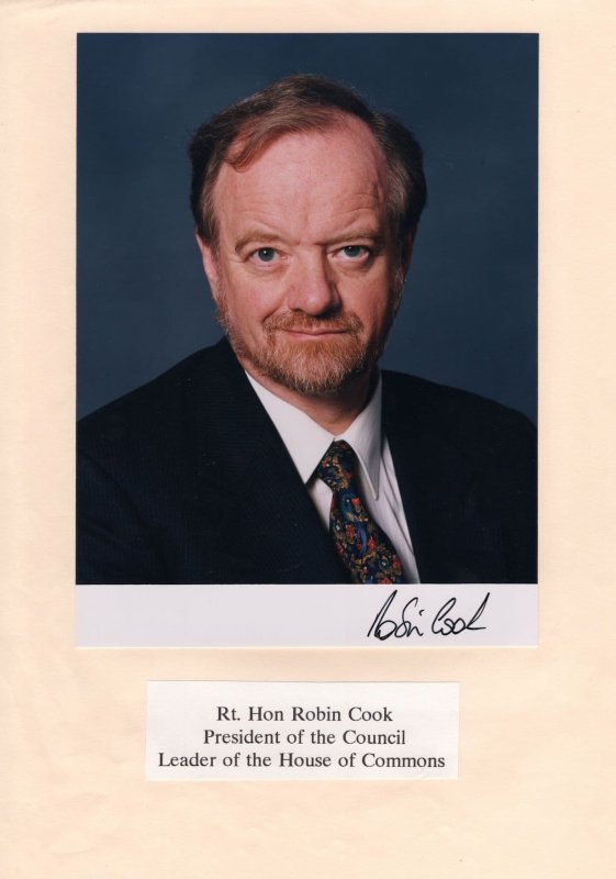 Robin Cook Labour MP Politician Large Hand Signed Photo