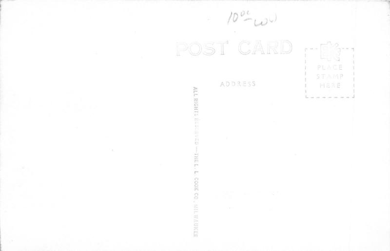 Hancock MichiganQuincy Street EastRexallPost Office?40s Cars