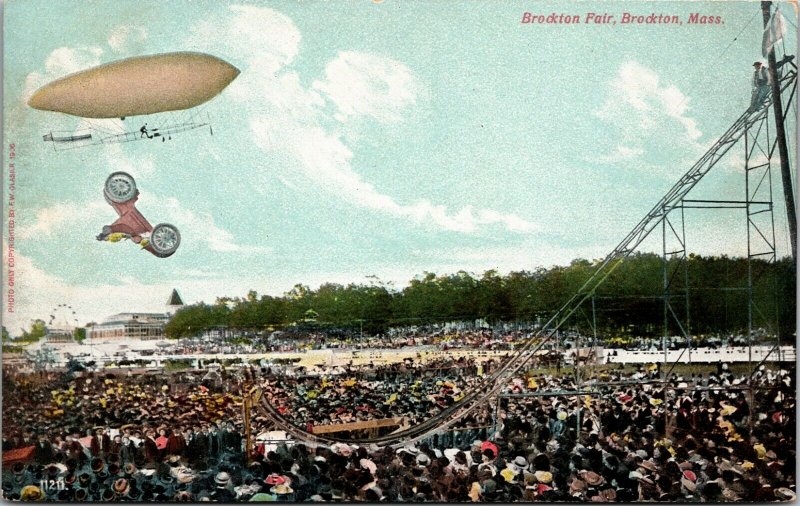 BROCKTON FAIR AIRSHIP CAR - CROWD  - JUMP - MASS MA -  POSTCARD - PC - UNPOSTED