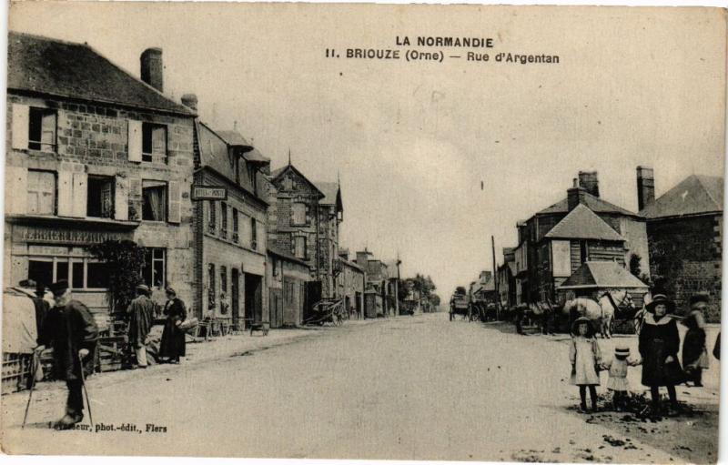 CPA Briouze (Orne) - Rue d'Argentan (250061)