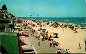 Vtg Roosevelt Hotel Boardwalk & Beach Scene Ocean City Maryland MD Postcard