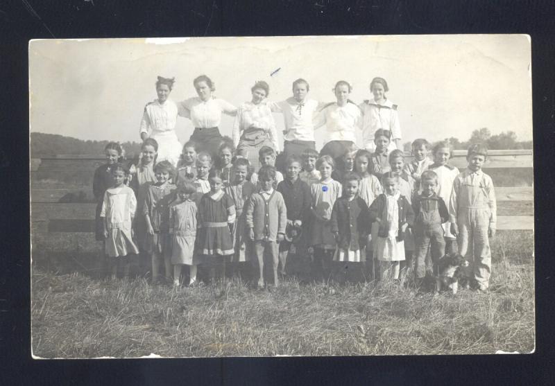 RPPC WICK IOWA SMEDLEY SCHOOL VINTAGE REAL PHOTO POSTCARD SUDENTS TEACHER