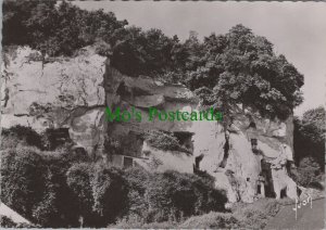 France Postcard - Habitations Troglodytes, Montsoreau, Maine & Loire RR14763