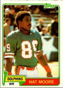 1981 Topps Football Card Nat Moore Miami Dolphins sk60222