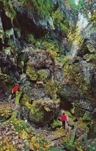 Canada Preacher's Pulpit and Fern Cavern Blue Mountain Scenic Caves Collingwo...